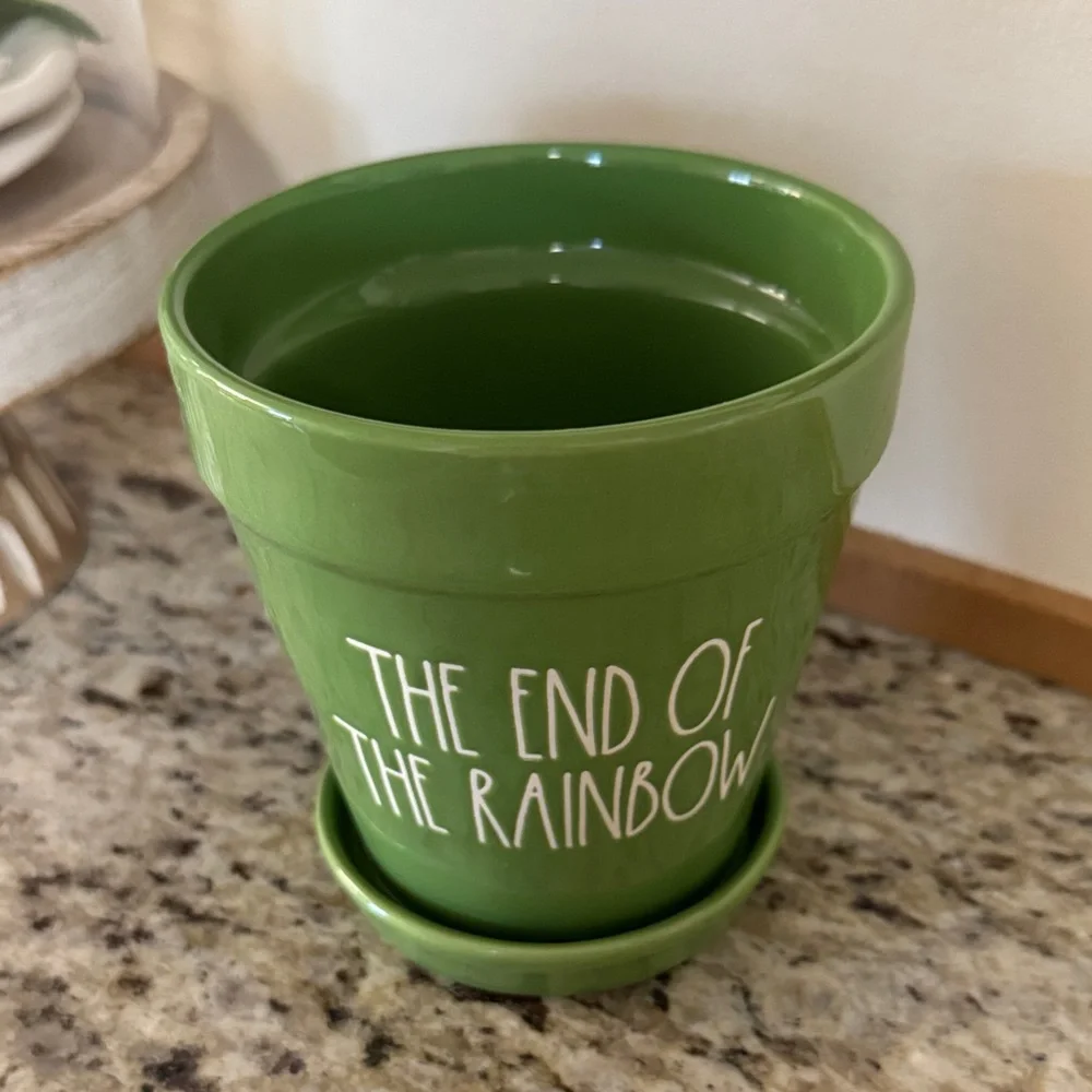 Rae Dunn Green St. Patricks Day Planter - The End of the Rainbow - Picture 4 of 4